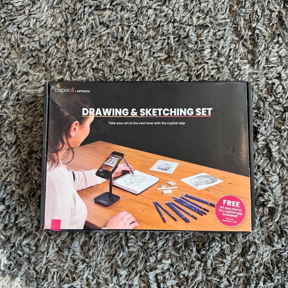 NEW Drawing & Sketching Kit